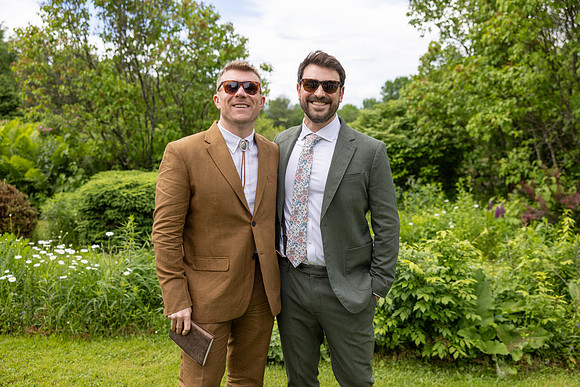 382A3219